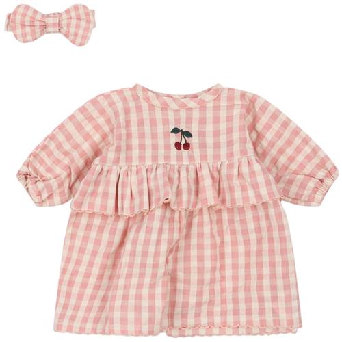 Se Konges Sløjd Doll Clothes Set Gots  POWDER PINK CHECK | Lyserød | 01 ved Babyshop