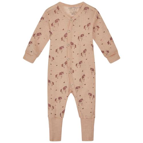 Se Hust&Claire Mocel Mønstret Pyjamas Rose Cloud | Lyserød | 68 cm ved Babyshop