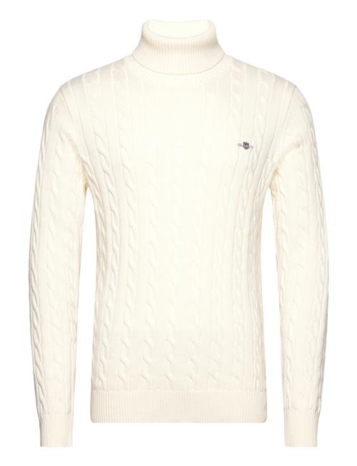 Se GANT Cotton Cable Turtle Neck GANT Cream ved Booztlet