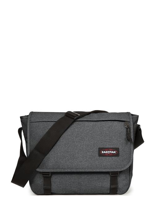 Se Eastpak Delegate + Eastpak Grey ved Booztlet