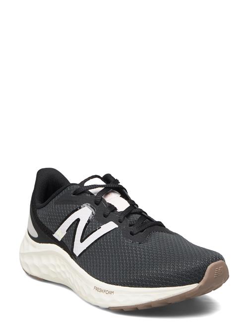 Se New Balance Fresh Foam Arishi V4 New Balance Black ved Booztlet