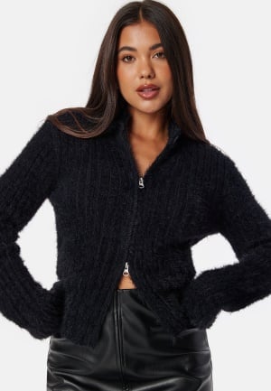 Se BUBBLEROOM Rib Knitted Zip Cardigan Black XL ved Bubbleroom