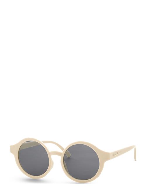 Se Filibabba Kids Sunglasses In Recycled Plastic 4-7 Years - Toasted Almond Filibabba Beige ved Booztlet