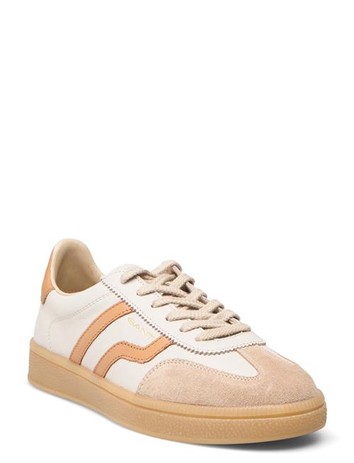 Se GANT Cuzima Sneaker GANT Beige ved Booztlet