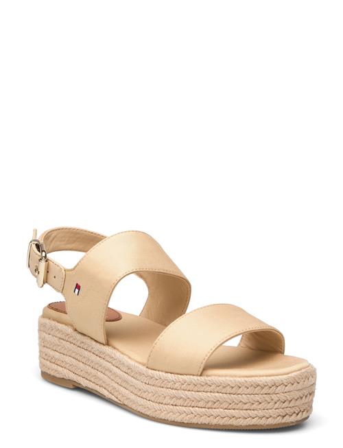 Se Tommy Hilfiger Mid Wedge Sandal Tommy Hilfiger Beige ved Booztlet