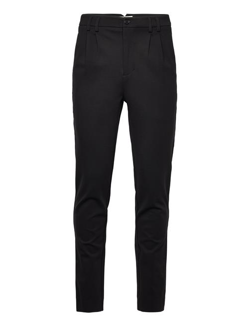 Se HOLZWEILER Tobi Trouser Long HOLZWEILER Black ved Booztlet