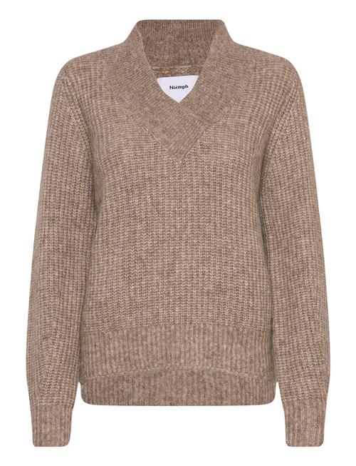 Se Nümph Nuzindi V-Neck Pullover Nümph Brown ved Booztlet