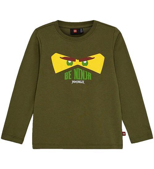 Se LEGOÂ® Wear LEGOÂ® Ninjago Bluse - LWTano 703 - Dark Khaki ved KidsWorld