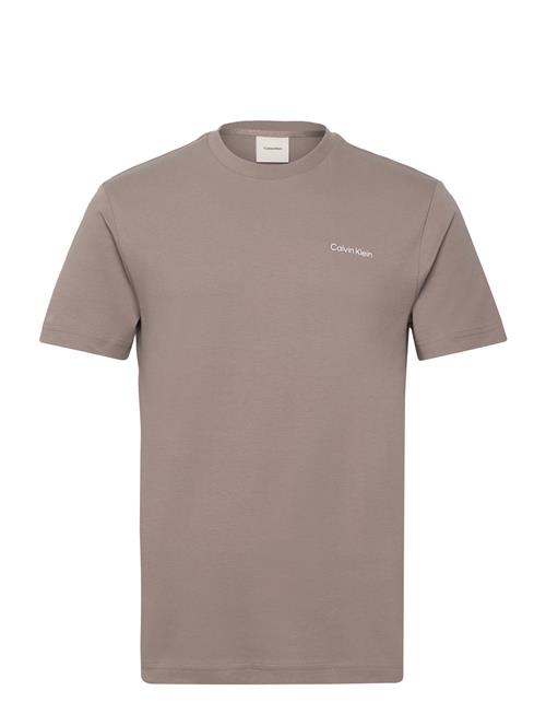 Se Calvin Klein Micro Logo Interlock T-Shirt Calvin Klein Beige ved Booztlet