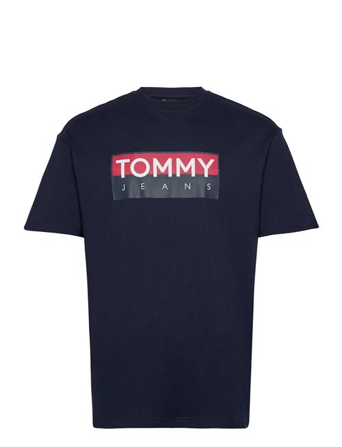 Se Tommy Jeans Tjm Reg Rwb Tommy Entry Tee Ext Tommy Jeans Navy ved Booztlet