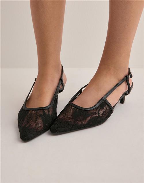 Nelly - Sort - Lace Low Heel