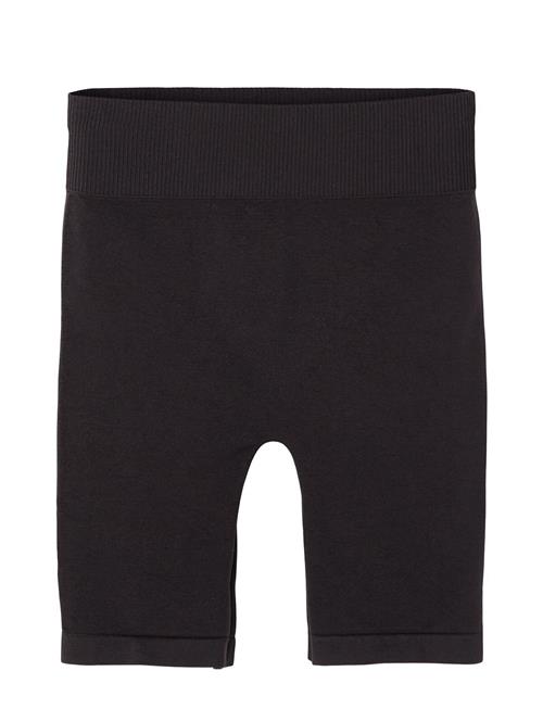 Se LMTD Nlfhaley Seamless Shorts Noos LMTD Black ved Booztlet