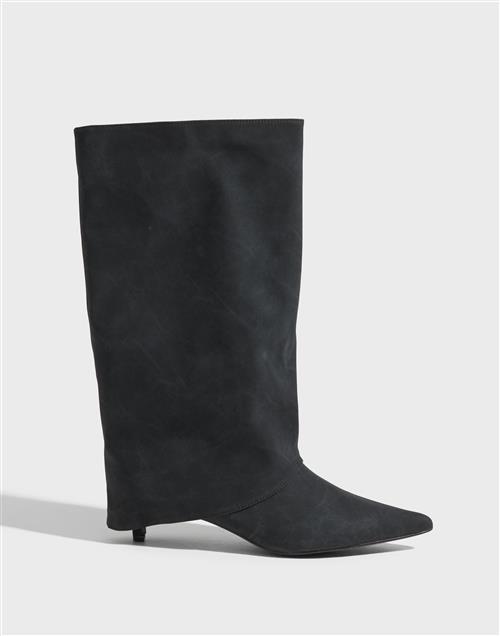 Nelly - Sort - Low Shaft Straight Boot