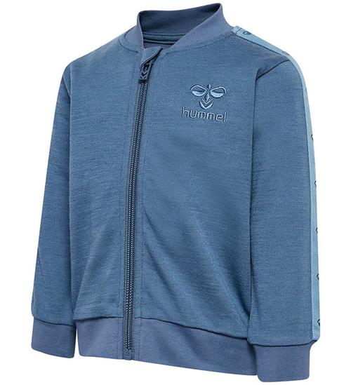 Se Hummel Cardigan - HmlWulbato - Bering Sea ved KidsWorld