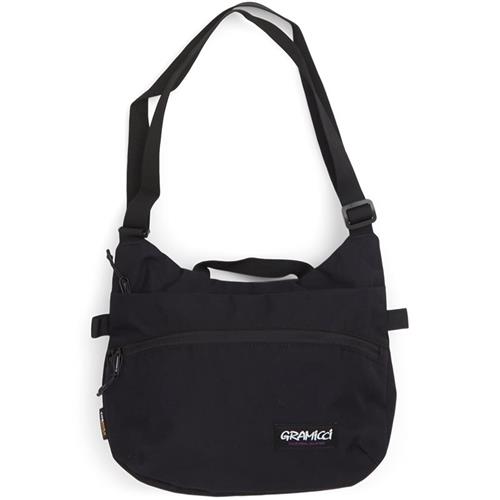 Se Gramicci Cordura Shoulder Bag Black ved Quint