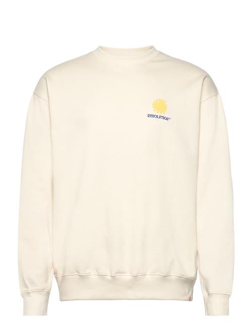 Se Revolution Loose Crewneck Revolution Cream ved Booztlet