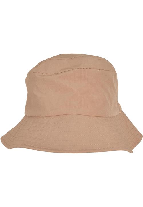 Se Flexfit Hat  lysebeige ved About You