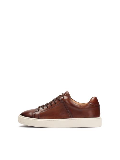 Se Kazar Sneaker low  brun / hvid ved About You