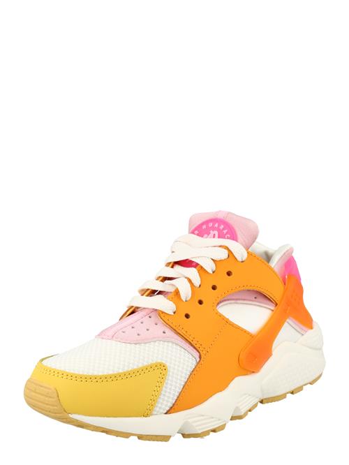 Se Nike Sportswear Sneaker low 'Huarache'  mørkegul / orange / lyserød / hvid ved About You