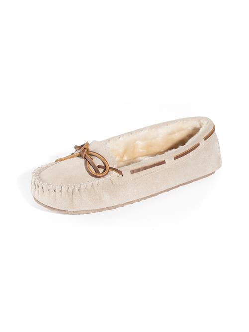 Se Minnetonka Hjemmesko 'Cally'  beige / lysebrun ved About You