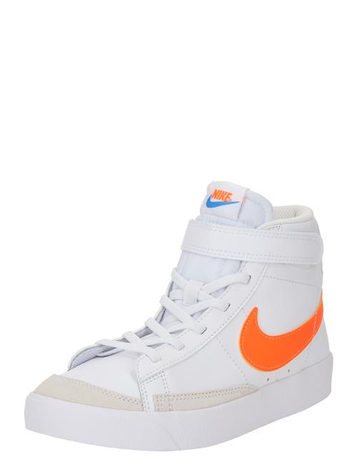 Se Nike Sportswear Sneakers 'Blazer 77'  lysebeige / blå / orange / hvid ved About You