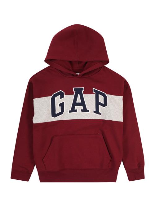 Se GAP Sweatshirt  mørkeblå / grå-meleret / carminrød / hvid ved About You