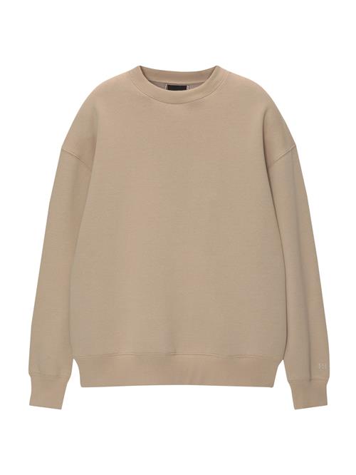 Se Pull&Bear Sweatshirt  ecru ved About You