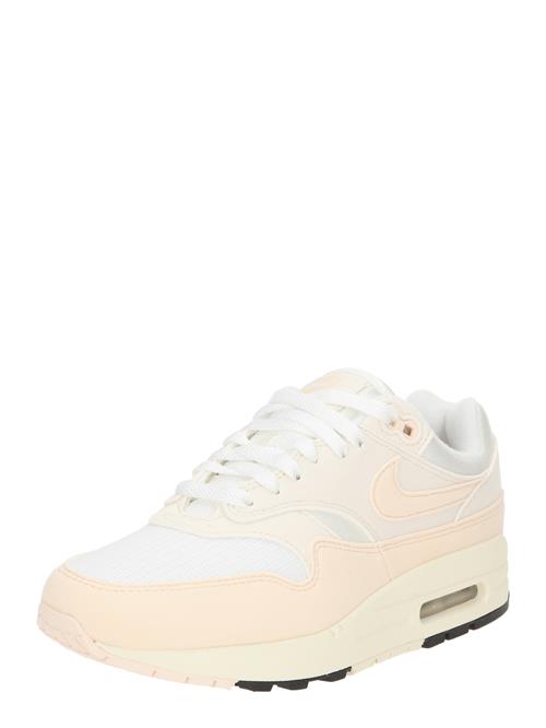 Se Nike Sportswear Sneaker low 'Air Max 1 '87'  nude / hvid ved About You