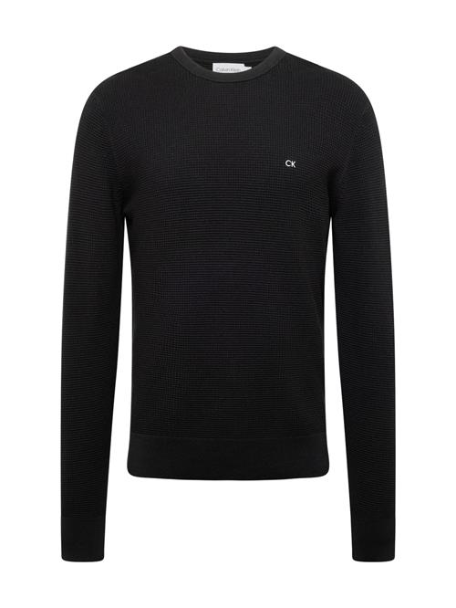 Se Calvin Klein Pullover  sort / hvid ved About You