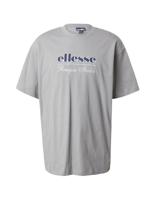 Se ELLESSE Bluser & t-shirts 'Itorla'  navy / grå / hvid ved About You