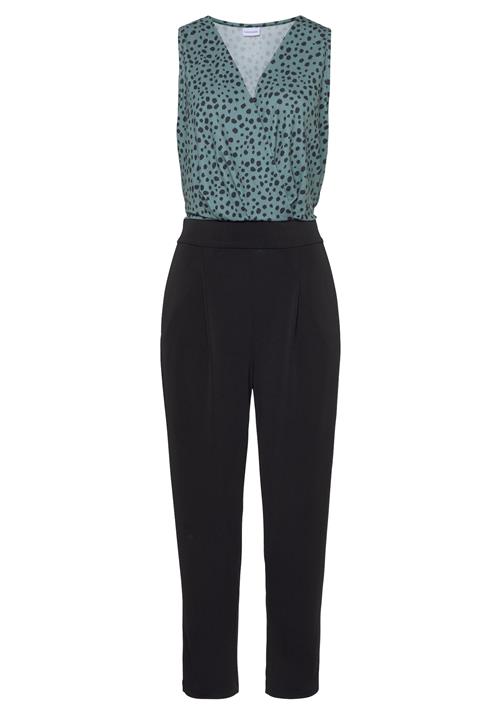 Se LASCANA Jumpsuit  grøn / sort ved About You