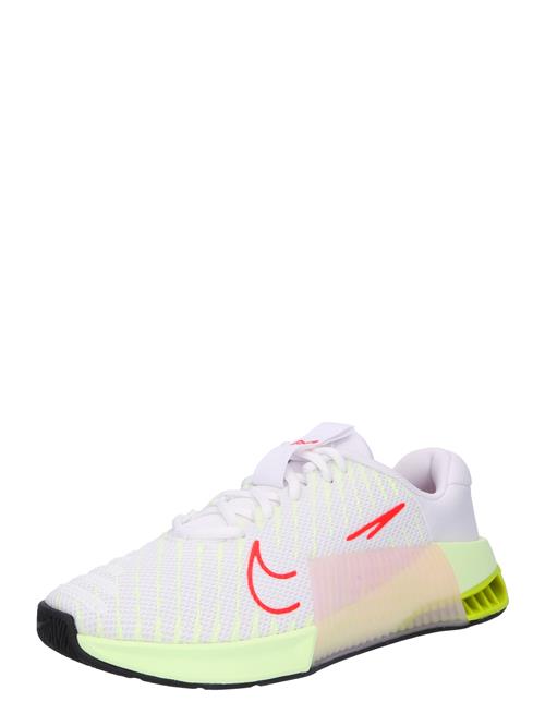 Se NIKE Sportssko 'Metcon 9'  lemon / pink / hvid ved About You