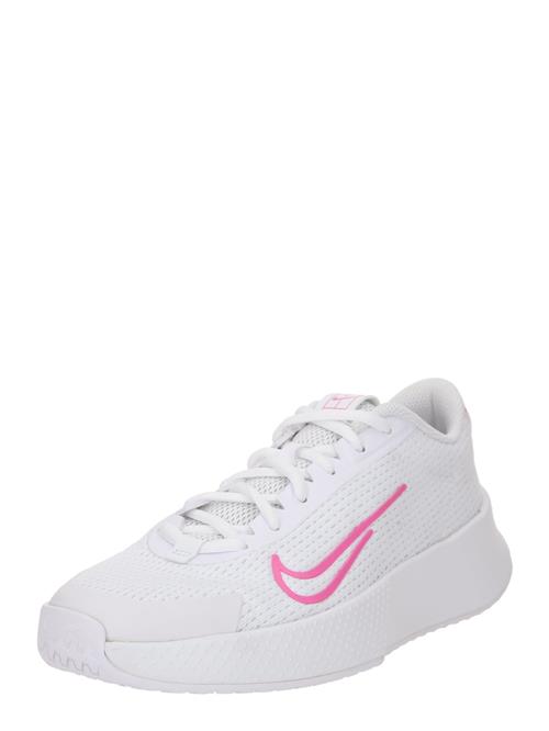 Se NIKE Sportssko 'Vapor Lite 2'  lys pink / hvid ved About You