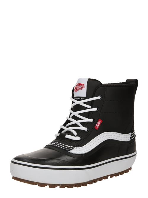 Se VANS Sneaker high 'MTE STANDARD'  sort / hvid ved About You