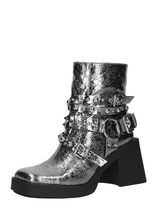 Se STEVE MADDEN Boots 'Kolton'  sølv ved About You