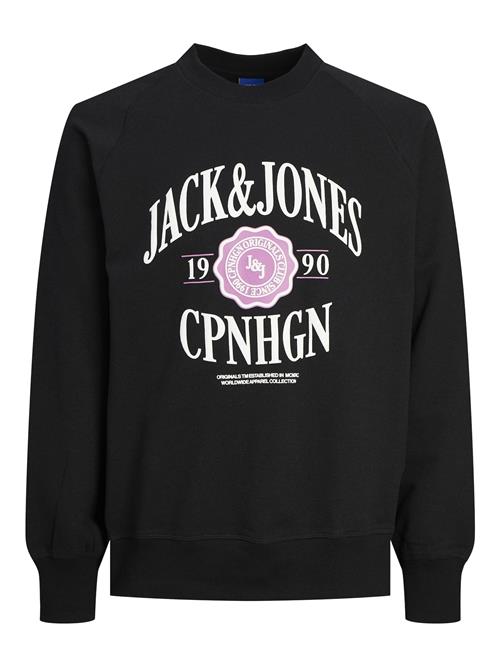 Se JACK & JONES Sweatshirt  pink / sort / hvid ved About You