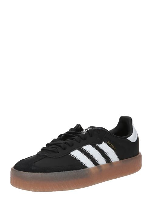 Se ADIDAS ORIGINALS Sneaker low 'Samba'  sort / hvid ved About You