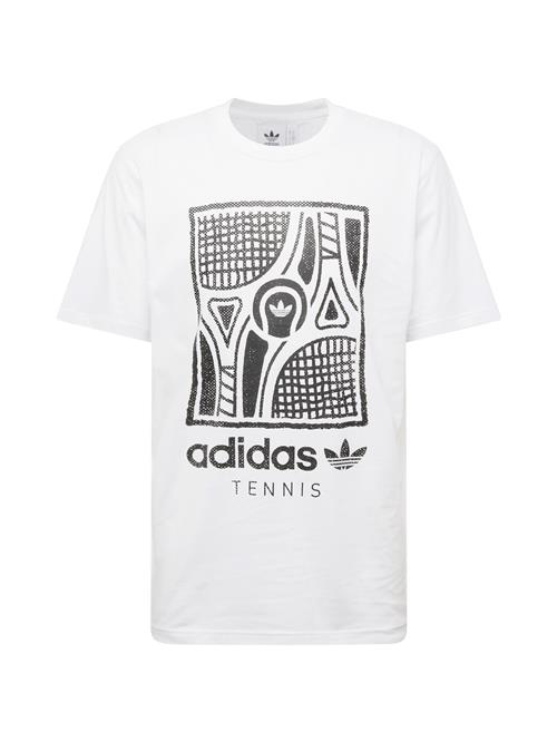 Se ADIDAS ORIGINALS Bluser & t-shirts 'GFX'  sort / hvid ved About You