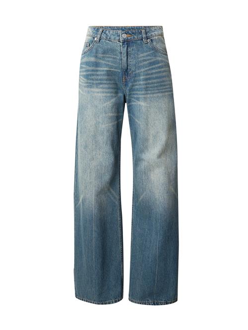 Se Monki Jeans  blå ved About You