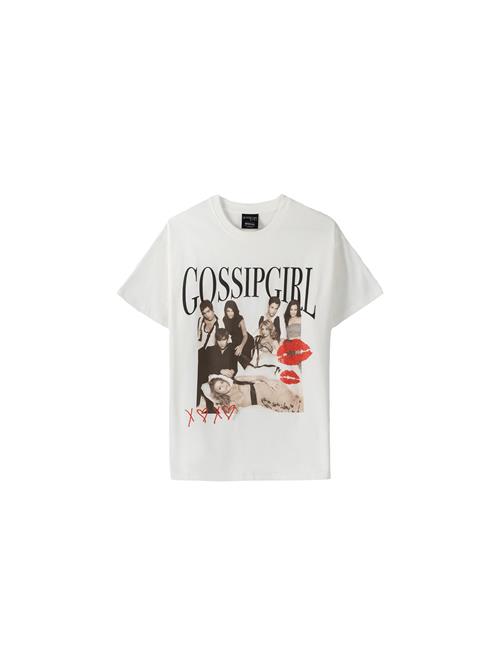 Se Bershka Shirts  beige / ecru / rød / sort ved About You