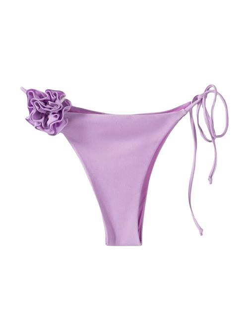 Se Bershka Bikinitrusse  blomme ved About You