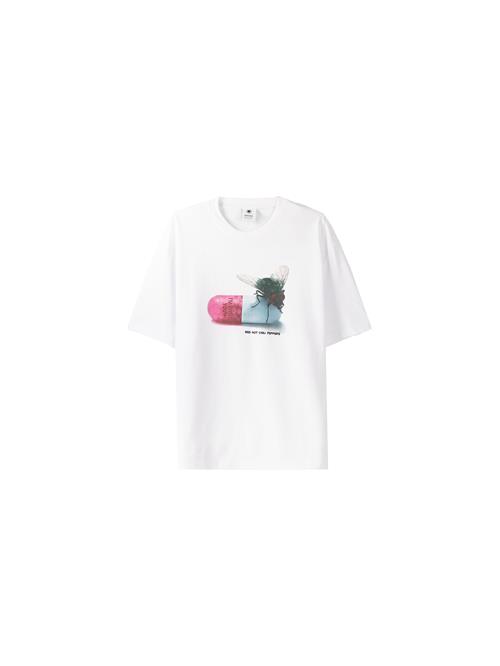 Se Bershka Bluser & t-shirts  lyseblå / smaragd / lys pink / hvid ved About You