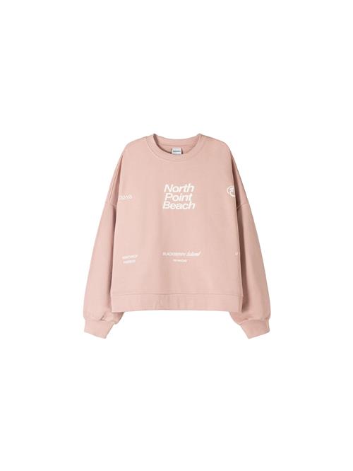 Se Bershka Sweatshirt  lyserød / hvid ved About You