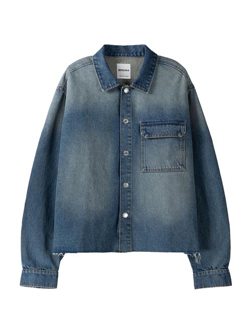 Se Bershka Overgangsjakke  blue denim / lyseblå ved About You