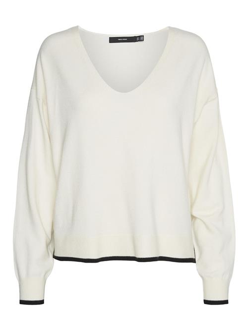 Se VERO MODA Pullover 'VMBreeze'  creme / sort ved About You