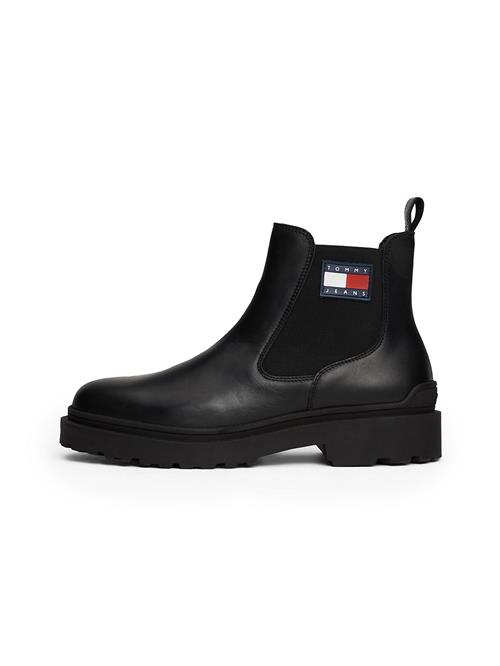 Se Tommy Jeans Chelsea Boots  mørkeblå / rød / sort / hvid ved About You