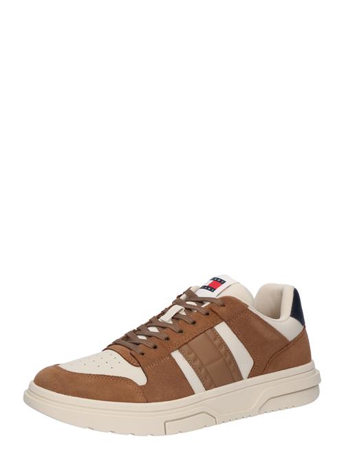 Se Tommy Jeans Sneaker low 'THE BROOKLYN'  karamel / sort / uldhvid ved About You