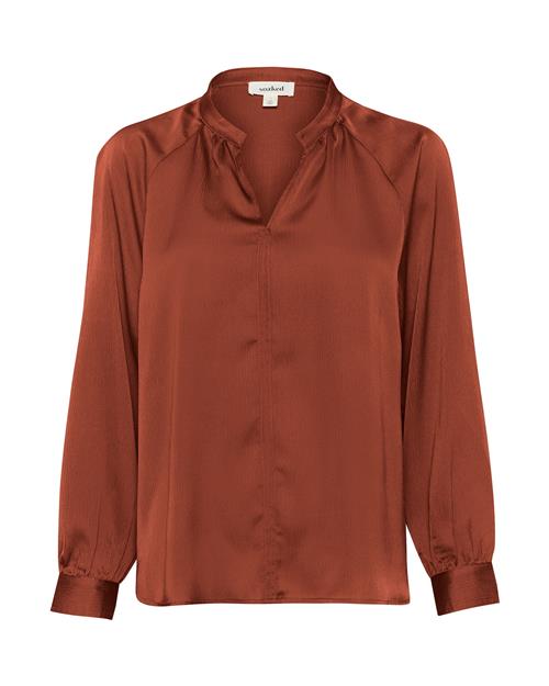 Se SOAKED IN LUXURY Bluse 'Ioana'  rustbrun ved About You