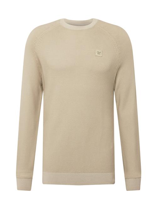 Se s.Oliver Pullover  beige ved About You