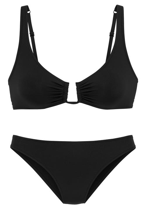 Se s.Oliver Bikini  sort ved About You